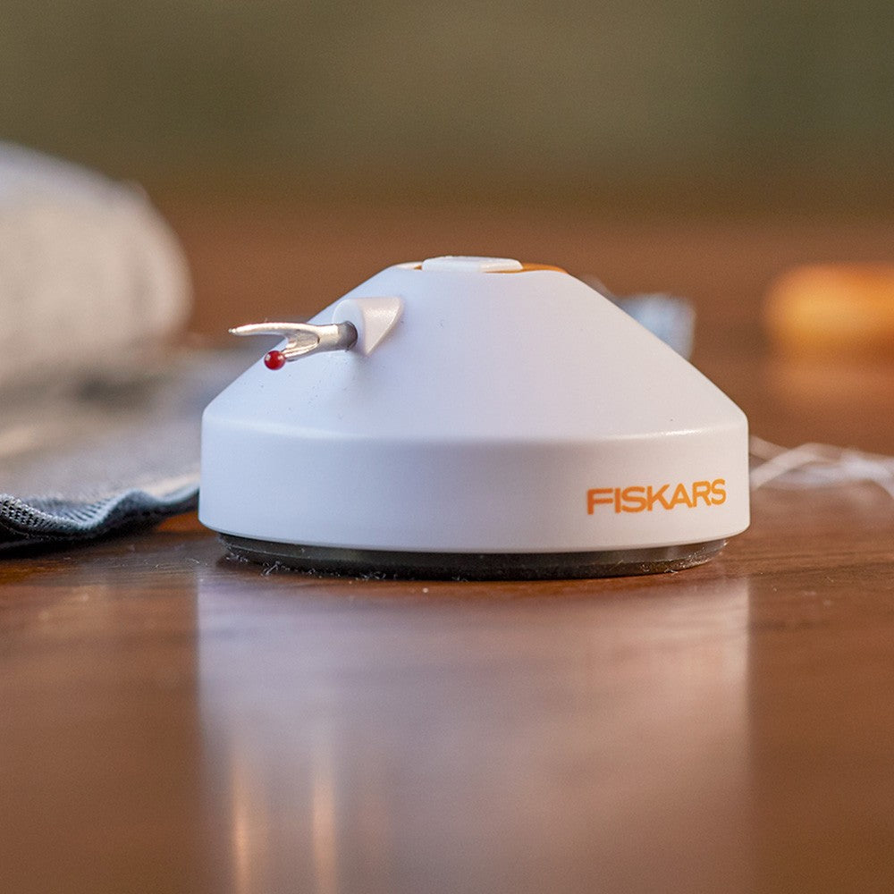 Fiskars Tabletop Seam Ripper