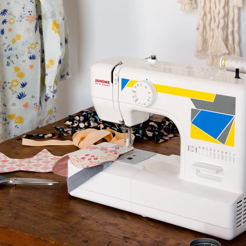 Janome MOD-11 Mechanical Sewing Machine
