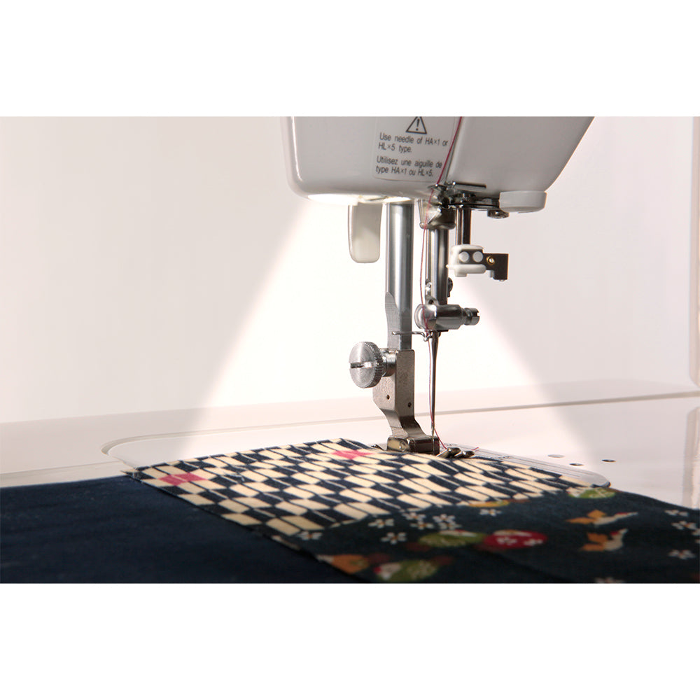 Juki TL-2000Qi Quilting Machine