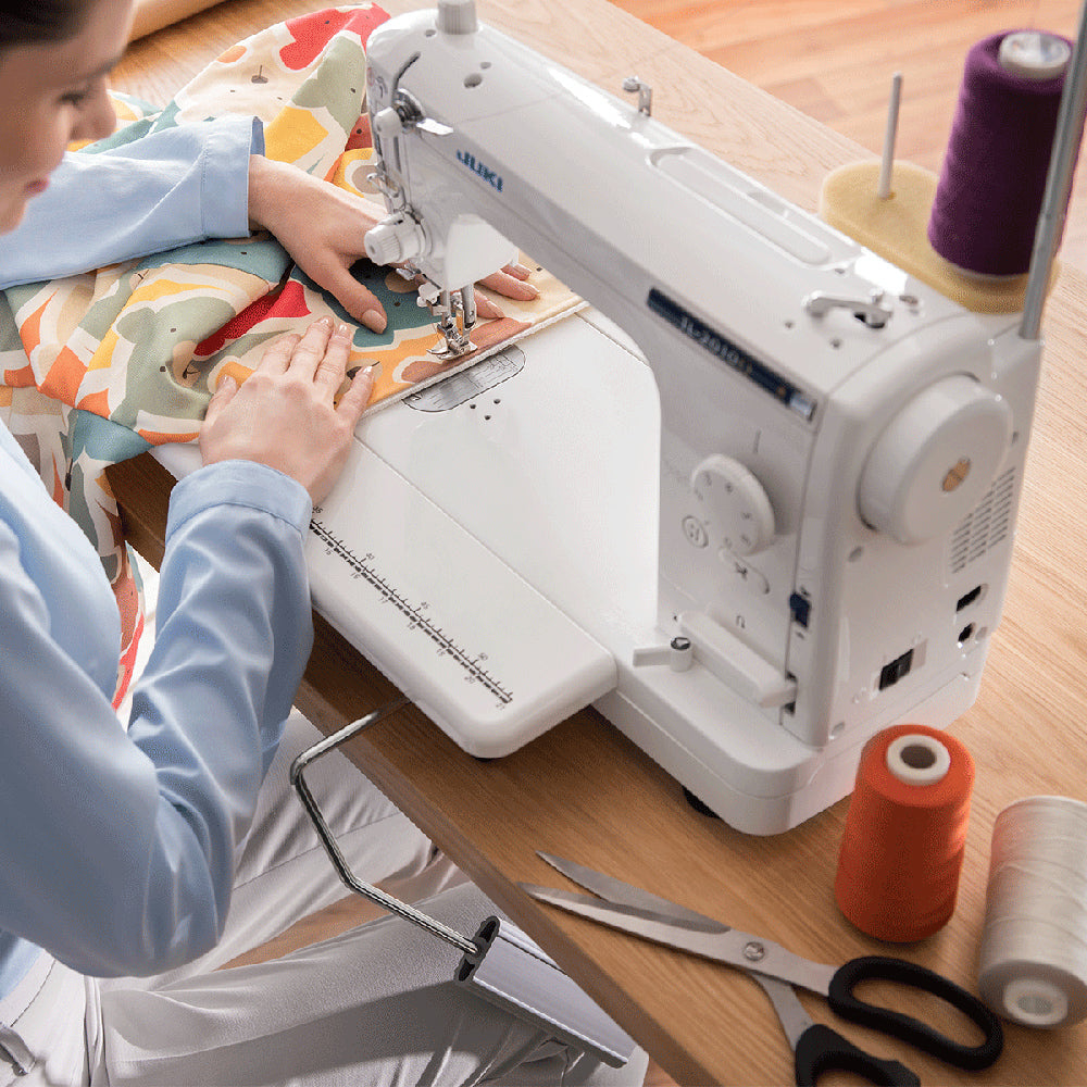 Juki TL-2010Q Quilting Machine